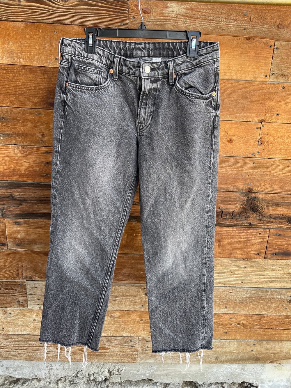 &Denim Women’s Gray Straight Leg Cropped Jeans Raw Hem Size 10 High Rise